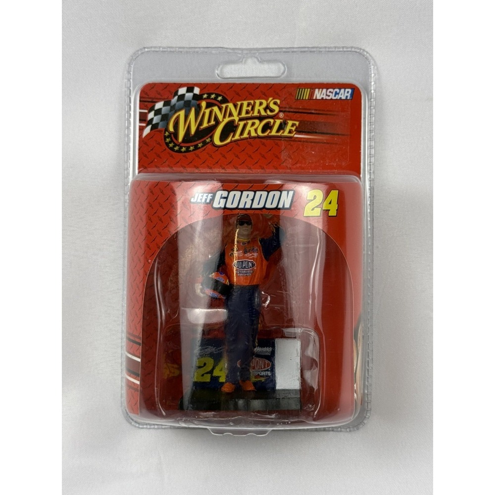 Jeff Gordon 2008 NASCAR Racing Figure Winner's Circle #24